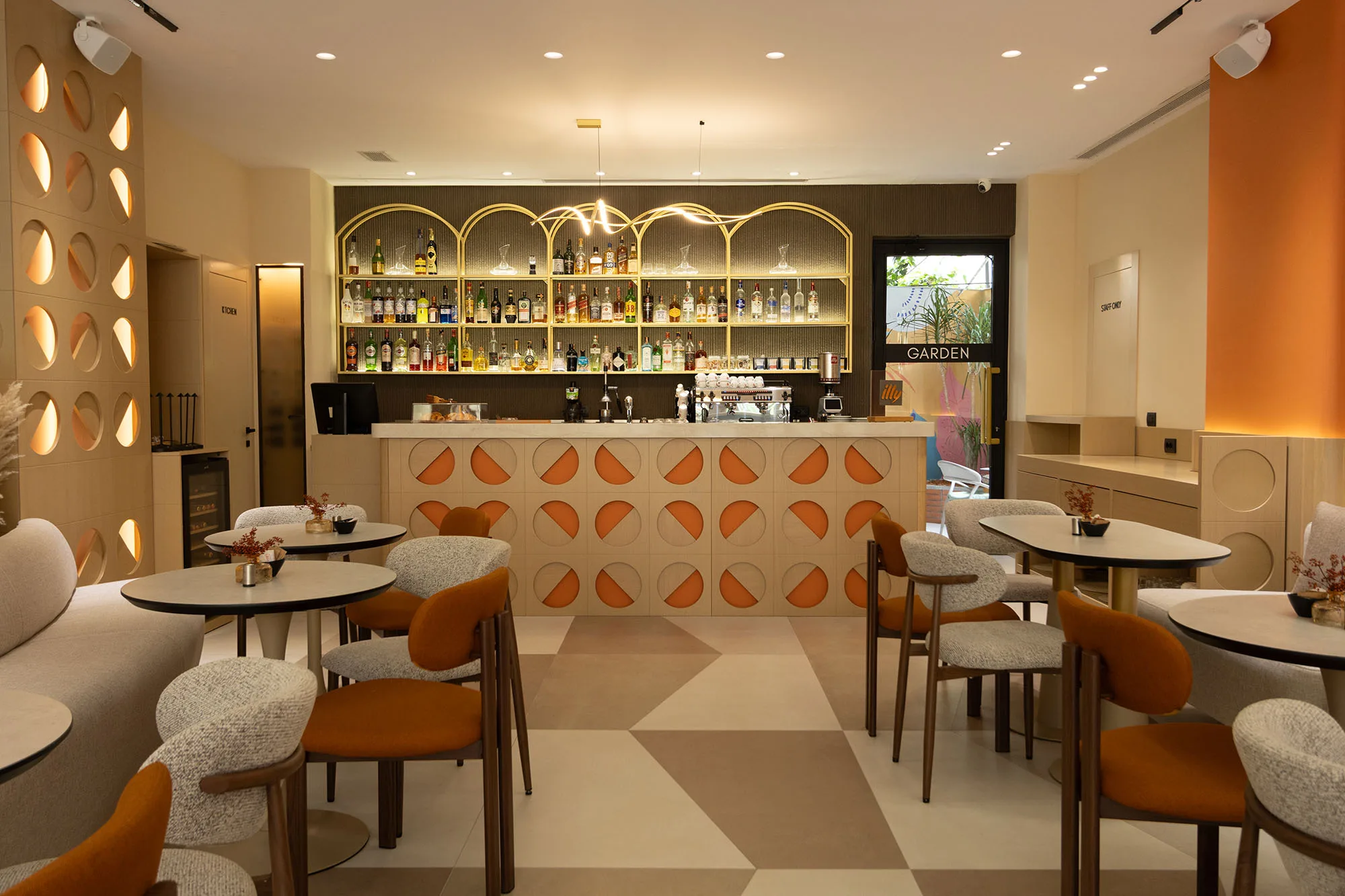 Volta Bar Interior